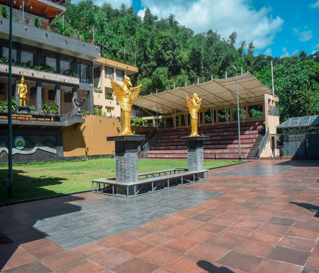 Oro Montana Hotels And Resort Gangtok Exterior photo