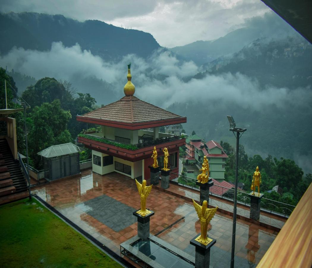 Oro Montana Hotels And Resort Gangtok Exterior photo