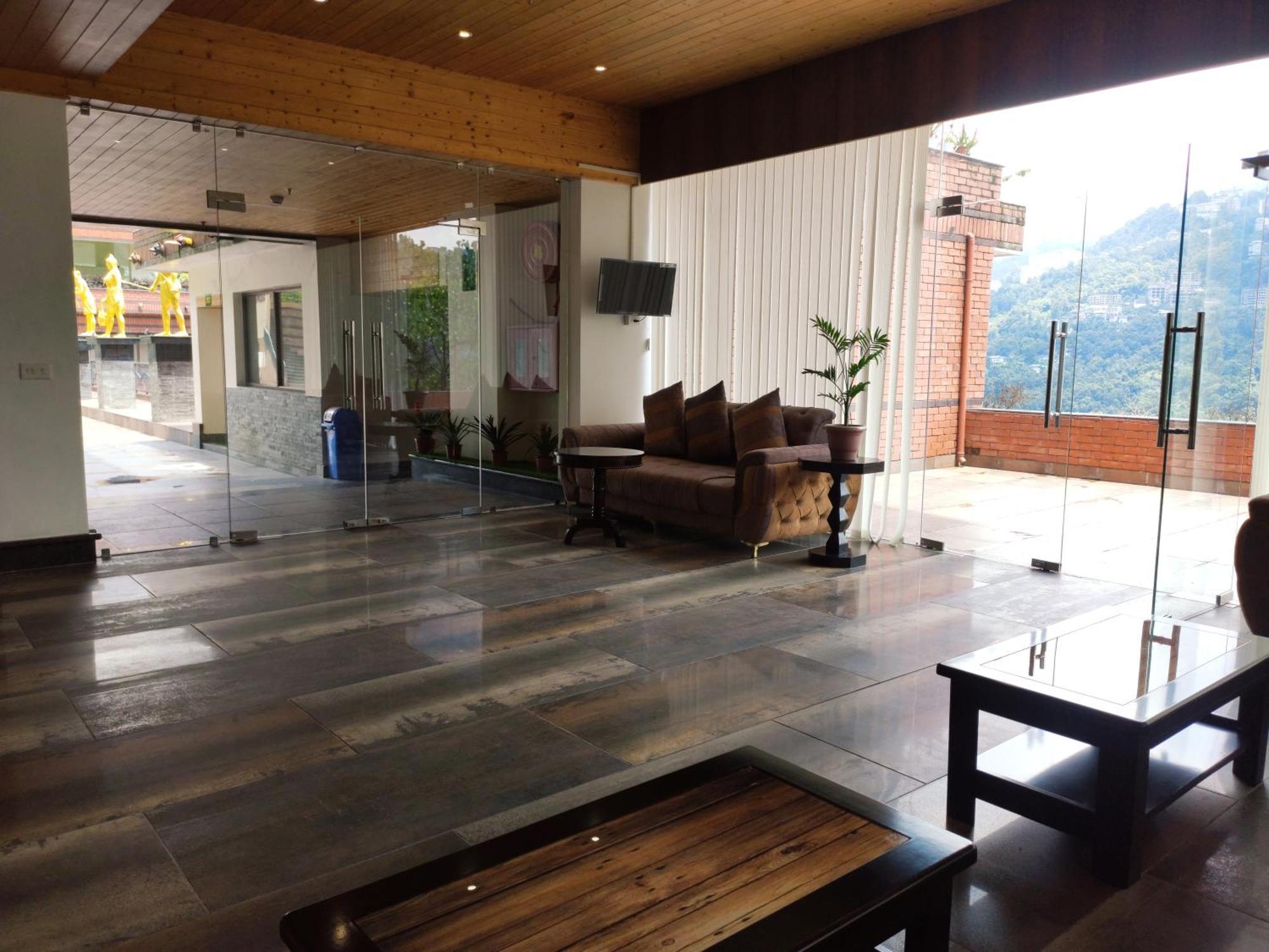 Oro Montana Hotels And Resort Gangtok Exterior photo
